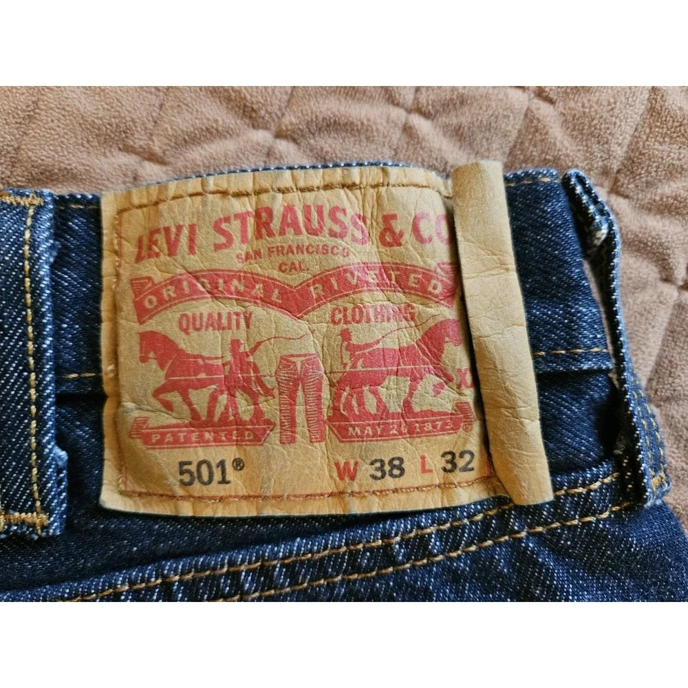 NWOT Levi's 501 Men's Original Fit 38X32 Button Fly Blue Denim Jeans